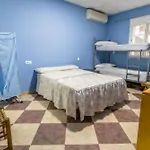 Alberguerojoplata * Torremegía