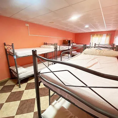 旅馆 Alberguerojoplata *